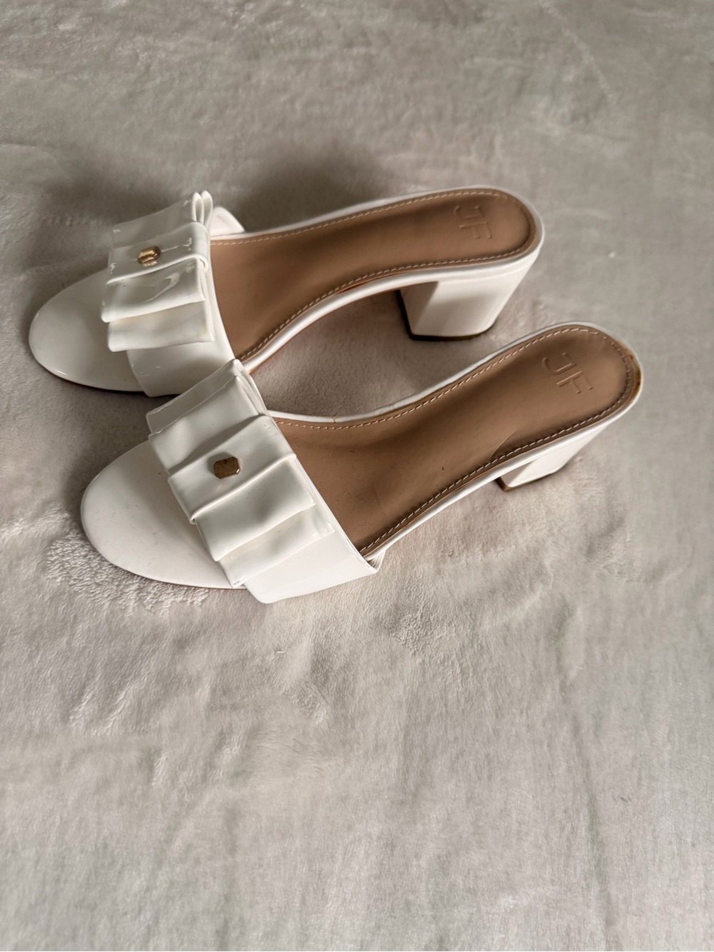 Elegant White Slide Heels with Bow Detail | Bridal Brunch Resort Style